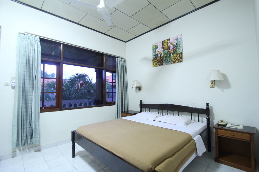 Simpang Inn Hotel Legian Exterior foto